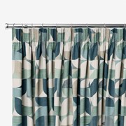 Pencil Pleat heading image